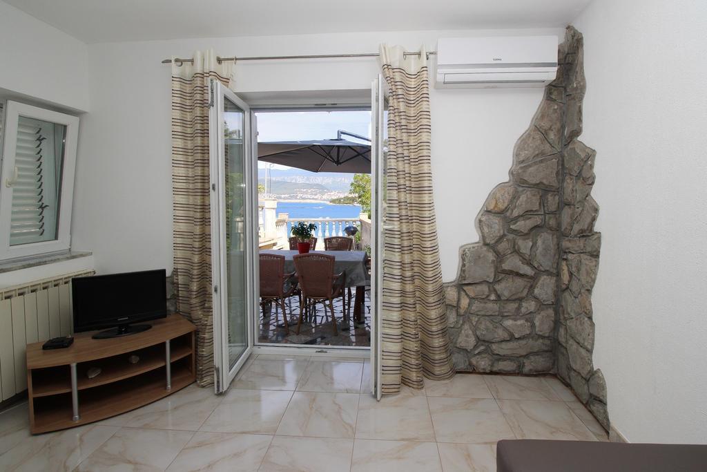 Apartment Dražen Šilo Pokoj fotografie