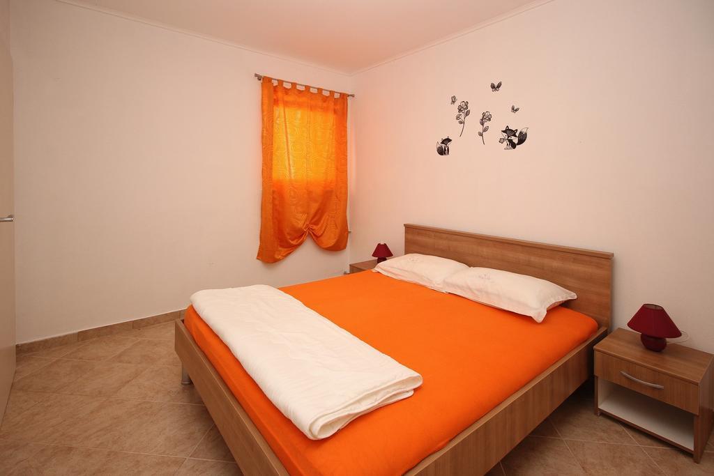 Apartment Dražen Šilo Exteriér fotografie
